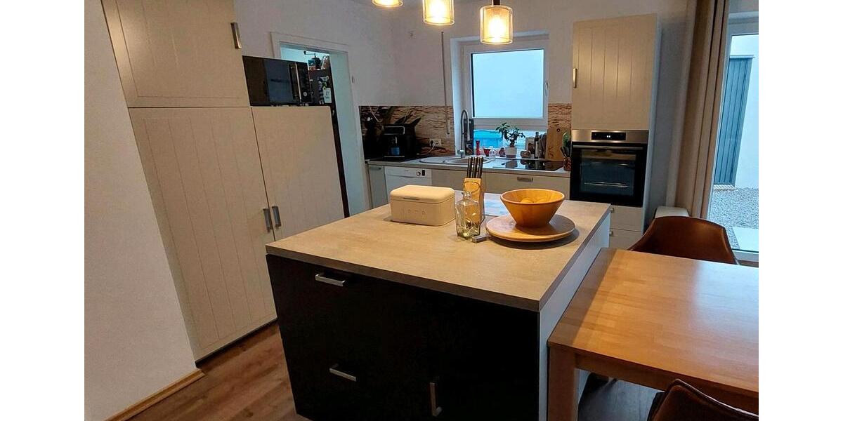 Doppelhaushälfte Bad Abbach - 5 Zimmer, 130 m&sup2;, 1.490&euro; | Angebot:26031859