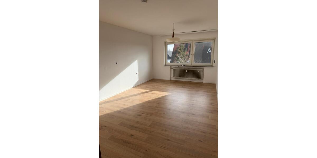 Etagenwohnung Rutesheim - 5 Zimmer, 123 m&sup2;, 1.350&euro; | Angebot:25393821