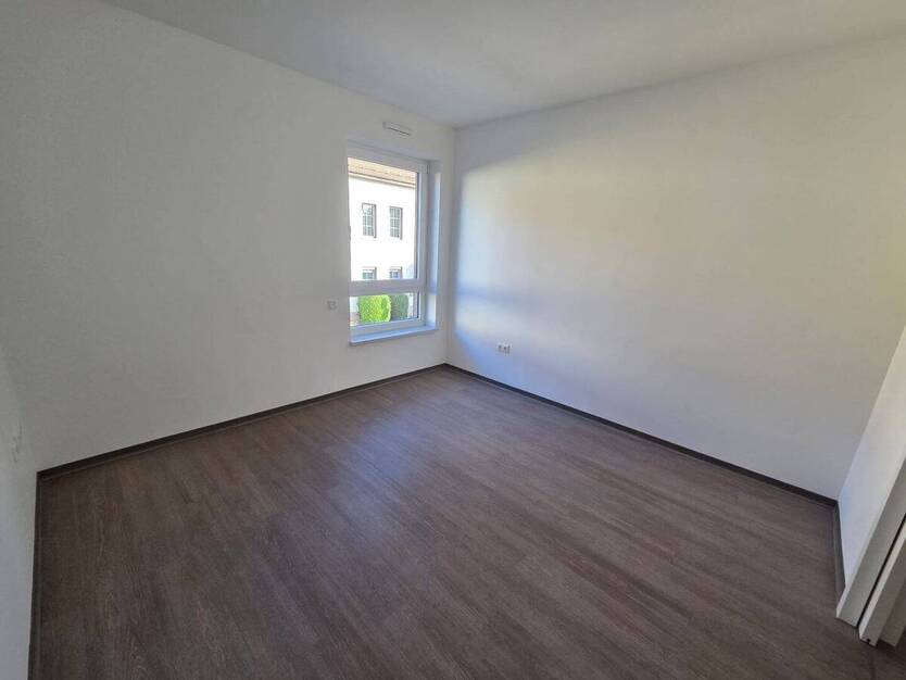 Familiengerechte 4-Zimmer-Wohnung in Merseburg mit Wannenbad, Abstellraum, Balkon und Aufzug 4 zimmer