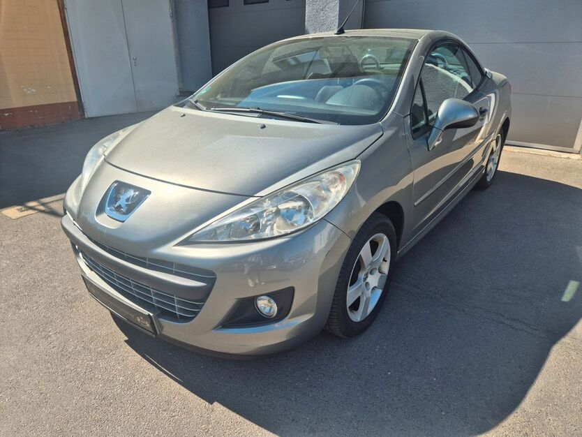 Peugeot 207 93.000 km 3.490 € Berlin 13435