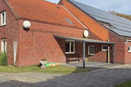 Haus zum Kaufen in Wittmund 295.000 € 220.11 m² 7 zimmer