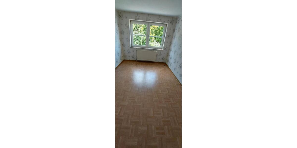 Reihenhaus Lemgo - 5 Zimmer, 121 m&sup2;, 260.000&euro; | Angebot:27255209