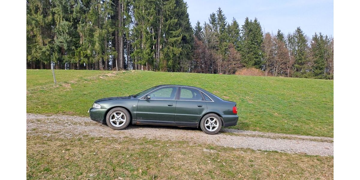 Audi A4 284.000 km 1.900 &euro; Habach 82392