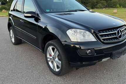 Mercedes-Benz ML 320 245.000 km 8.500 &euro; Freyburg 06632