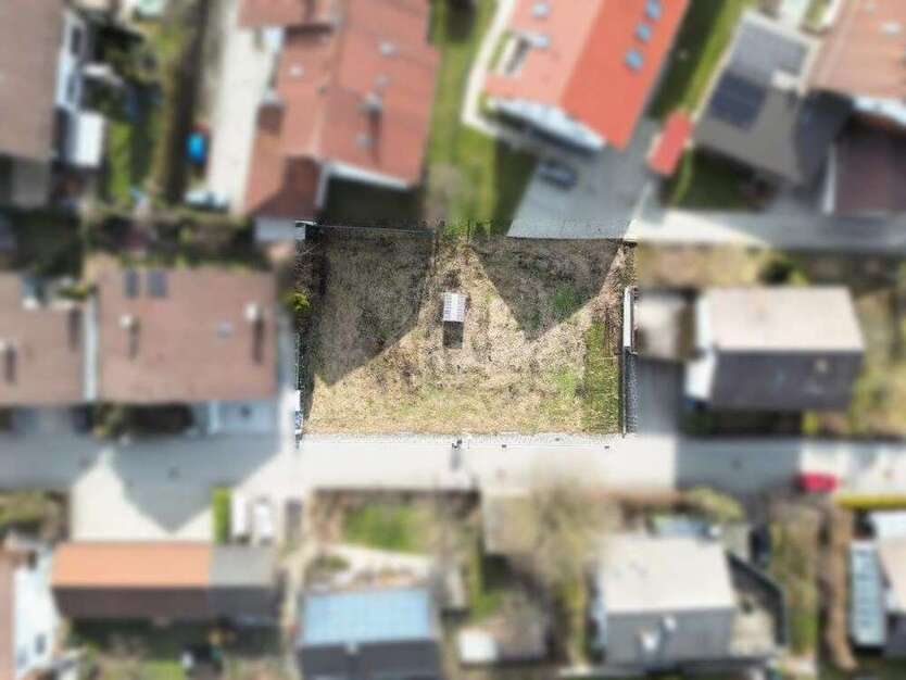 Grundstück zu verkaufen in Großkarolinenfeld 357.000 € 359 m²