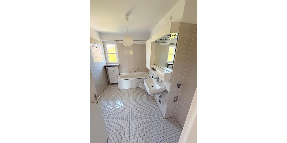 Dachgeschoßwohnung Unterschleißheim - 2 Zimmer, 61 m&sup2;, 1.065&euro; | Angebot:26351383