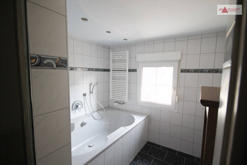 Einfamilienhaus Annaberg-Buchholz OT Buchholz Annaberg - 4 Zimmer, 160 m&sup2;, 800&euro; | Angebot:26686648