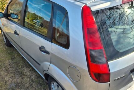 Ford Fiesta 184.300 km 1.400 &euro; Teltow 14513