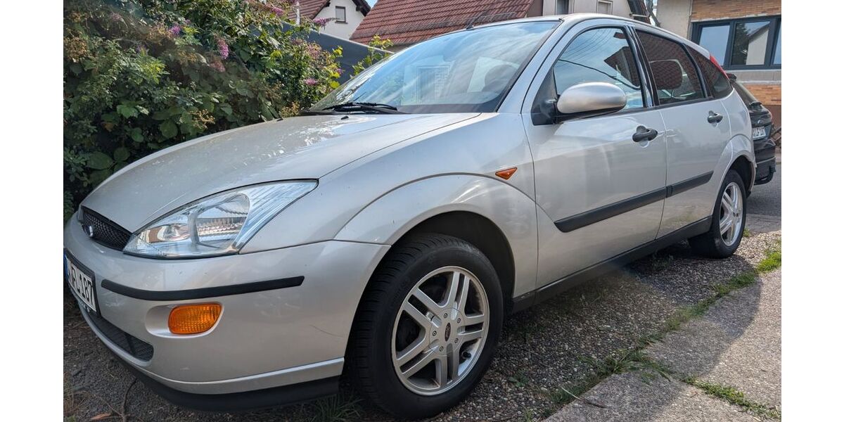 Ford Focus 131.224 km 2.300 &euro; Battweiler 66484