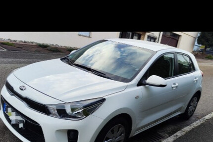 Kia Rio 57.000 km 9.500 &euro; Pforzheim 75175