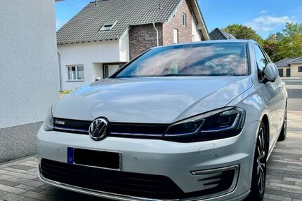 VW Golf 78.000 km 17.900 &euro; Hückelhoven 41836