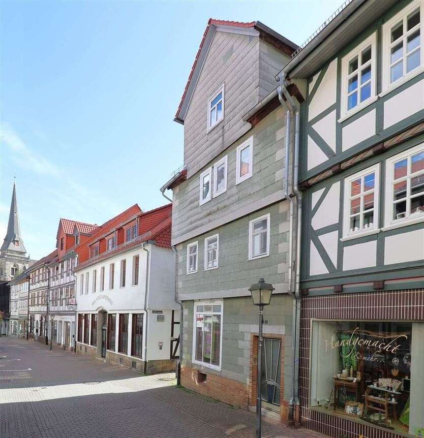 Haus zum Kaufen in Hessisch Lichtenau 120.000 € 165 m²
