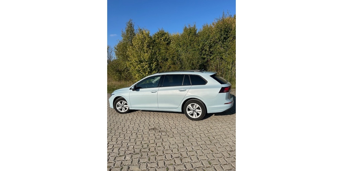 VW Golf Variant 13.800 km 26.800 &euro; Wolfsbueg 38444