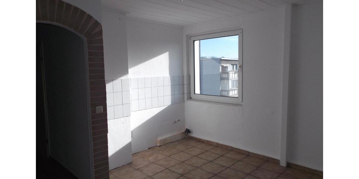 Dachgeschoßwohnung Bochum Höntrop - 2 Zimmer, 45 m&sup2;, 360&euro; | Angebot:26033783