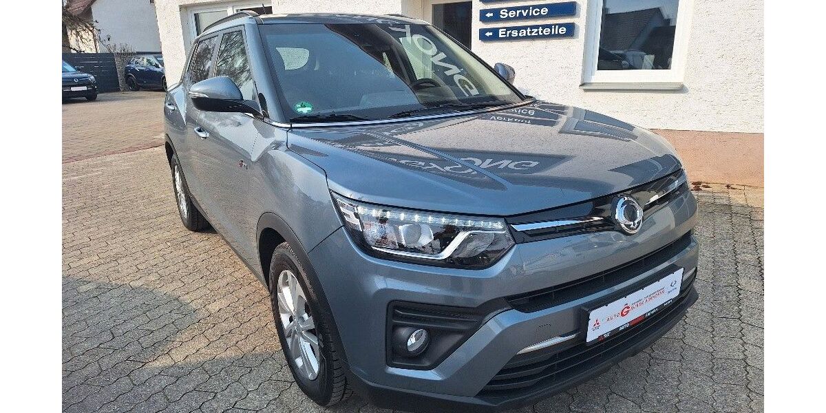 SsangYong Tivoli 71.000 km 13.790 &euro; Ainhofen 85229