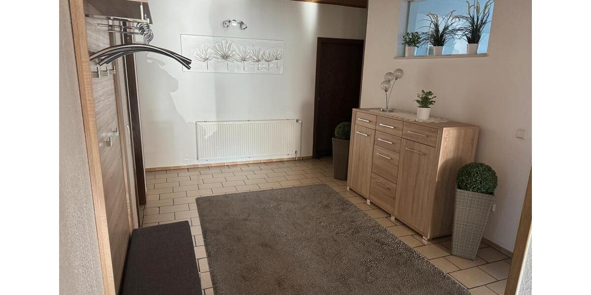 Einfamilienhaus Überherrn - 3 Zimmer, 140 m&sup2;, 1.450&euro; | Angebot:25489094