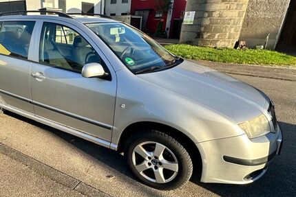 Skoda Fabia 242.000 km 749 € Altenriet 72657