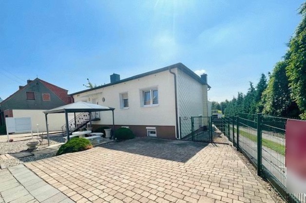 Ein-Zwei-Familien-Haus - Einfamilienhaus Staßfurt OT Förderstedt Förderstedt | Angebot:21624294