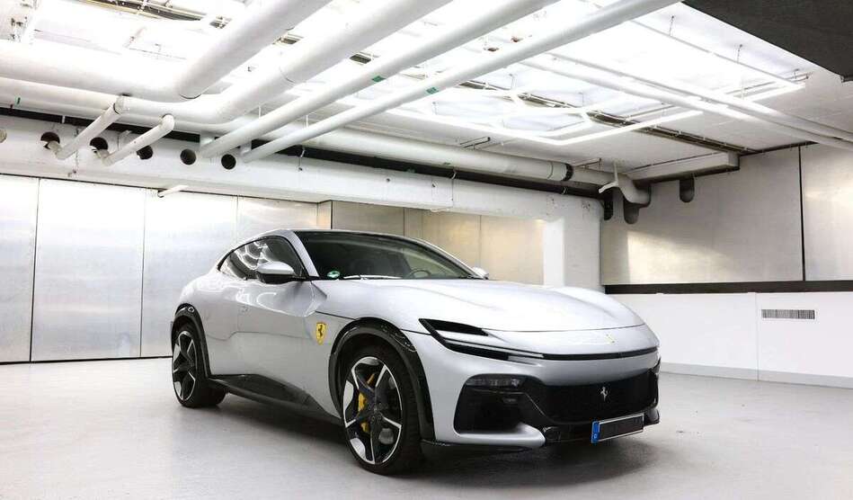 Ferrari Purosangue 5.200 km 549.900 € Berlin 10625