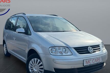 VW Touran 160.000 km 3.990 &euro; Quickborn 25451