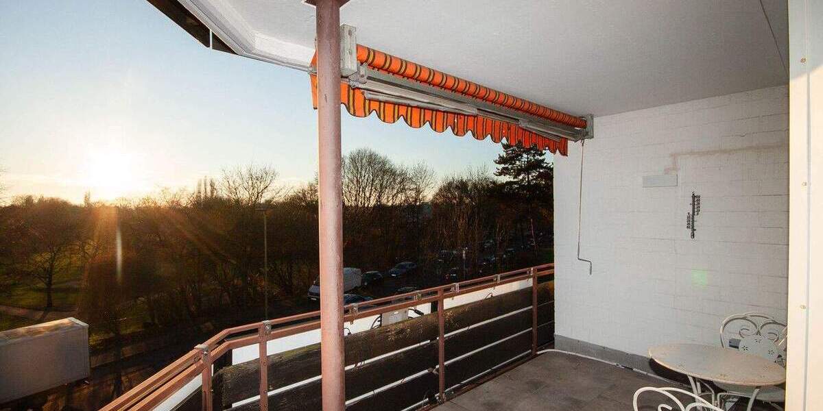 Möblierte 2-Zimmer-Wohnung mit Balkon und Wintergarten in Düsseldorf-Gerresheim 2 zimmer