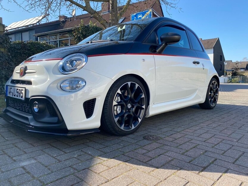 595 competizione