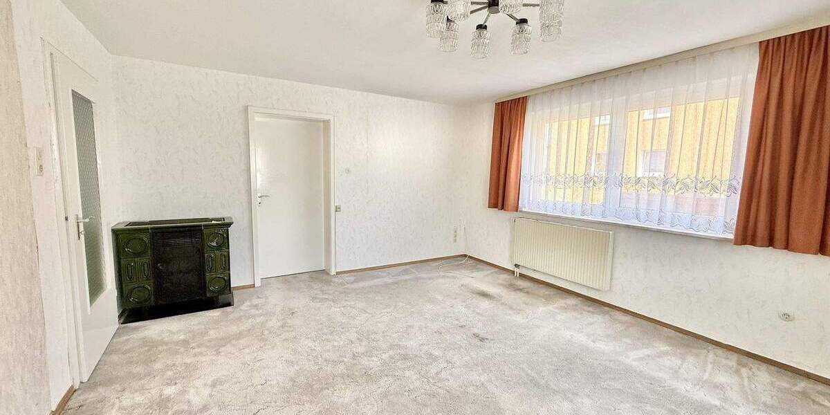 Doppelhaushälfte Altenstadt - 9 Zimmer, 214 m&sup2;, 275.000&euro; | Angebot:25247554