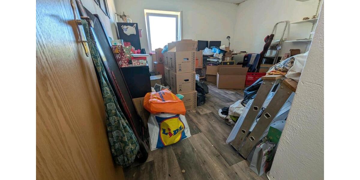 Etagenwohnung Schwarzenfeld - 4 Zimmer, 90 m&sup2;, 850&euro; | Angebot:26395836