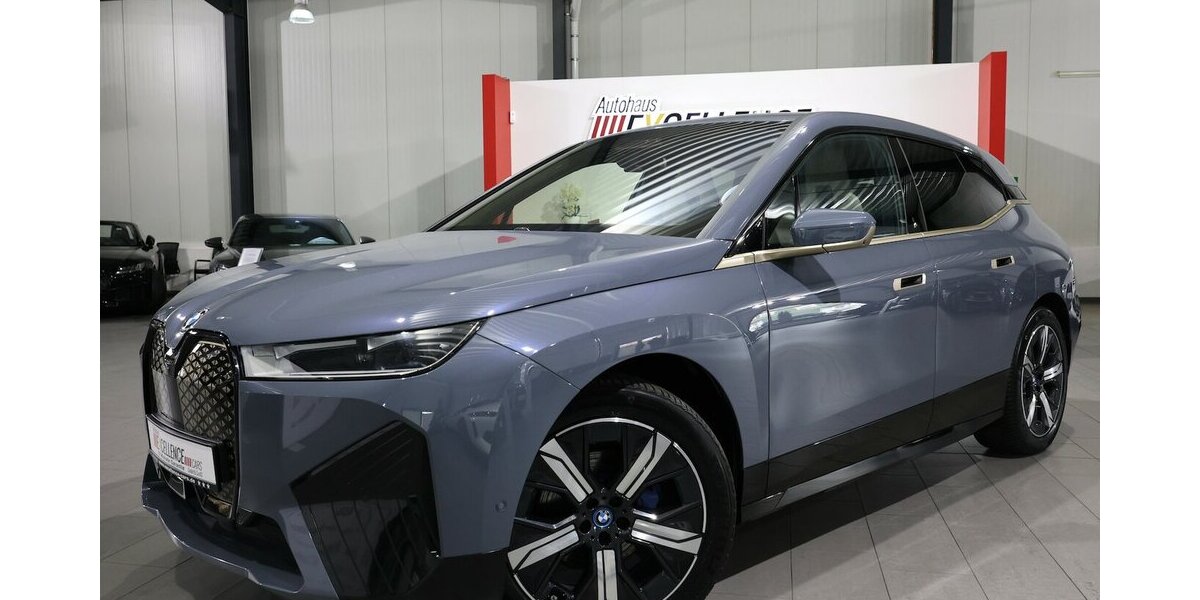 BMW iX 40 xDrive SPORT TITAN GLAS STORM EINZELSTÜCK 79.000 km 41.777 &euro; Hamm 59077