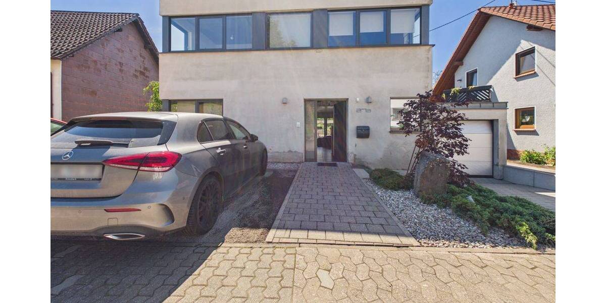 Einfamilienhaus Saarwellingen / Schwarzenholz Schwarzenholz - 6 Zimmer, 156 m&sup2;, 398.000&euro; | Angebot:26879081