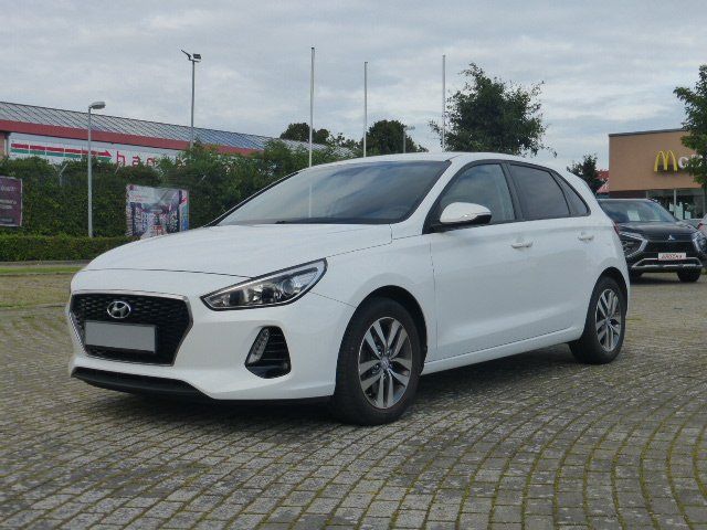 i30