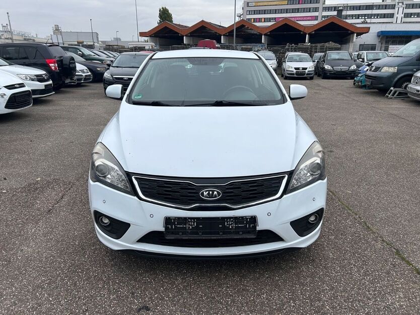 Kia ceed / Ceed 127.000 km 4.500 € Hockenheim 68766