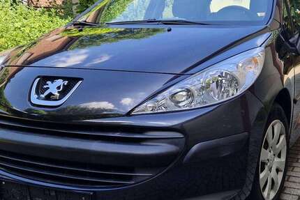 Peugeot 207 102.456 km 2.650 &euro; Oberhausen 46149