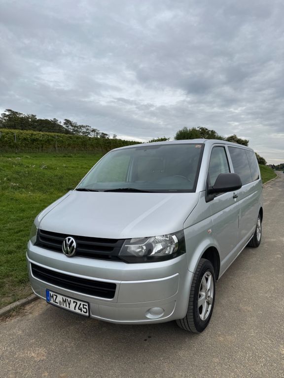 VW T5 Transporter 277.000 km 12.900 € Mainz 55129