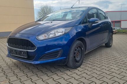 Ford Fiesta 107.042 km 4.699 &euro; Tanna 07922