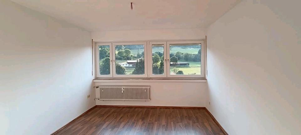 Etagenwohnung Oberkochen - 3 Zimmer, 77 m&sup2;, 1.100&euro; | Angebot:26247557