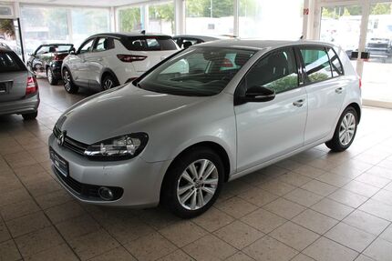 VW Golf 98.855 km 9.490 &euro; Bad Oldesloe 23843