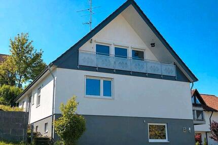 Haus Albstadt Gemarkung Burgfelden - 7 Zimmer, 179 m&sup2;, 419.000&euro; | Angebot:26699351