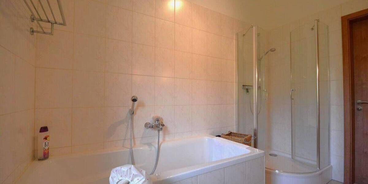 RESERVIERT Moderner, ruhig gelegener und perfekt unterhaltener Ferienbungalow auf schönem Grundstück in Gerolstein-Hinterhausen RESERVIERT 4 zimmer