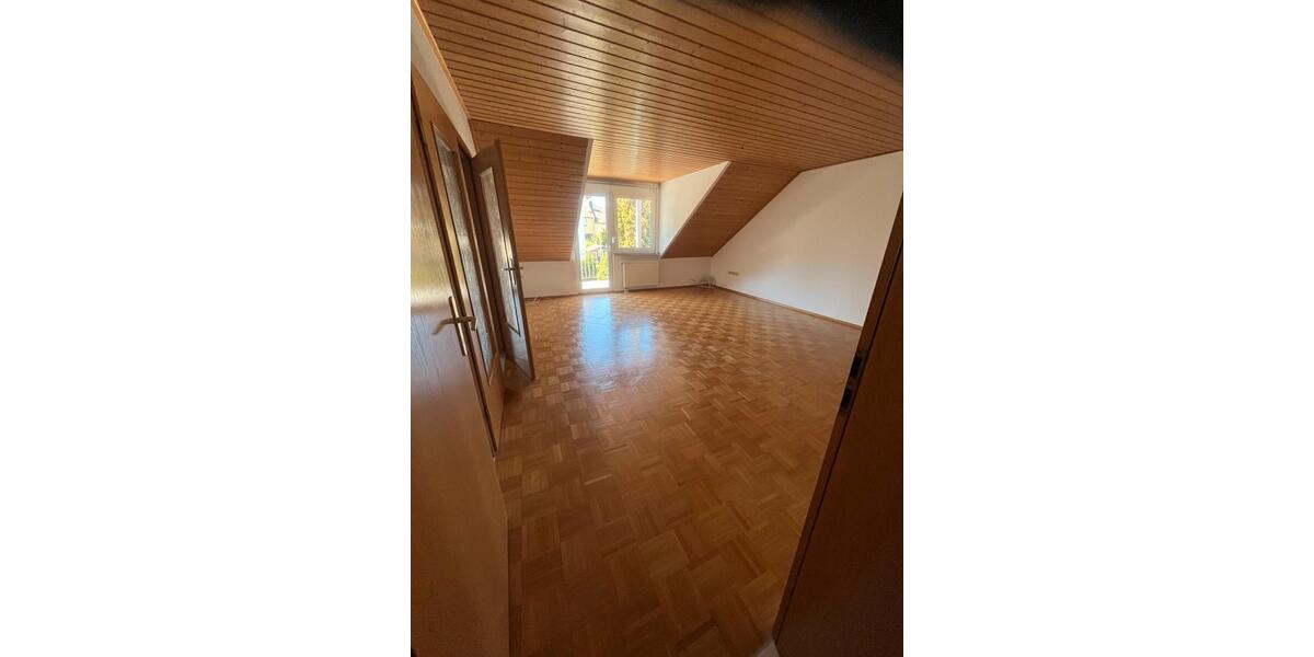 Dreizimmerwohnung, Dachgeschoss 3 zimmer