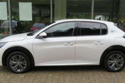 Peugeot 208 37.000 km 16.950 € Oppenau 77728