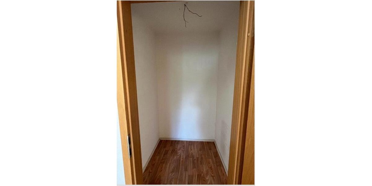 Etagenwohnung Oelsnitz (Erzgebirge) - 3 Zimmer, 70 m&sup2;, 104.980&euro; | Angebot:27432684