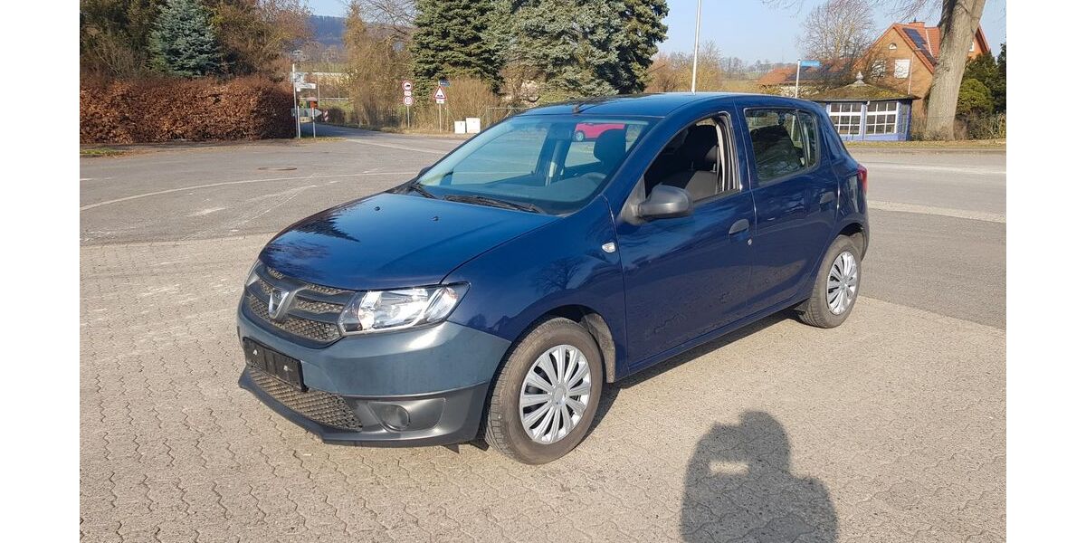 Dacia Sandero 39.000 km 3.990 &euro; Kalefeld Echte 37589