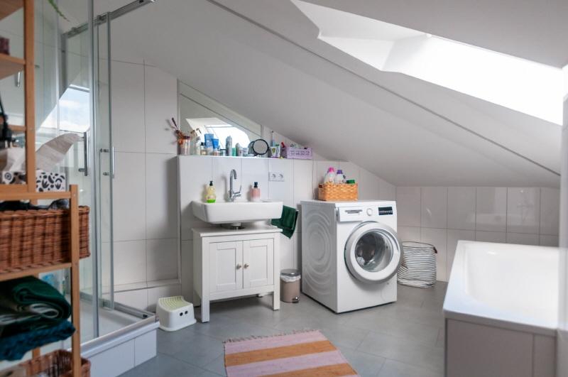 Dachgeschoßwohnung Dresden Loschwitz - 3 Zimmer, 101 m&sup2;, 1.165&euro; | Angebot:26288747