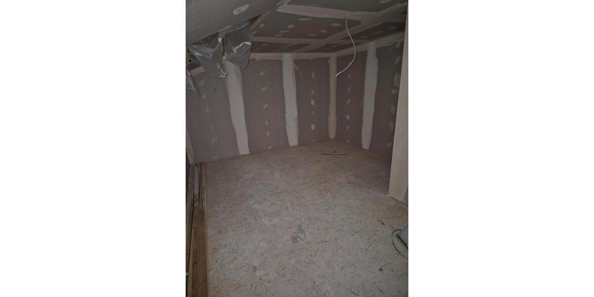 Etagenwohnung Künzell - 4 Zimmer, 110 m&sup2;, 1.500&euro; | Angebot:26305402