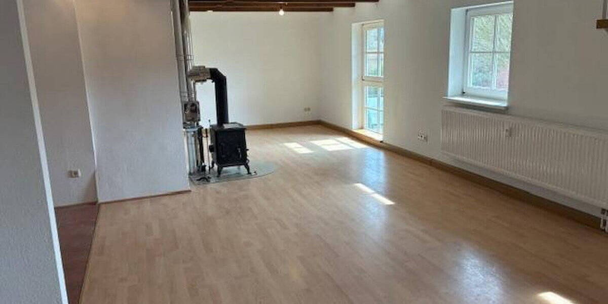 Etagenwohnung Seesen Kirchberg - 3 Zimmer, 129 m&sup2;, 895&euro; | Angebot:26344022