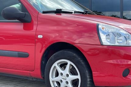 Renault Clio 120.000 km 999 &euro; Dessau-Roßlau 06847