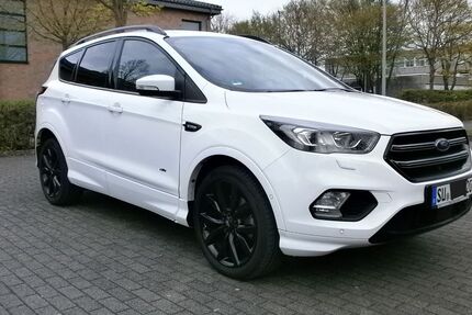 Ford Kuga 146.900 km 13.900 &euro; Troisdorf 53844