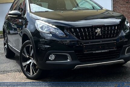 Peugeot 2008 1.2 PT 130 Allure*Pano*Navi*Leder*1-Hand* 79.035 km 10.990 &euro; Berlin 13187