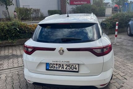 Renault Megane 111.000 km 14.000 &euro; Kelsterbach 65451